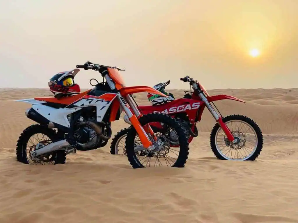motorbike-in-desert